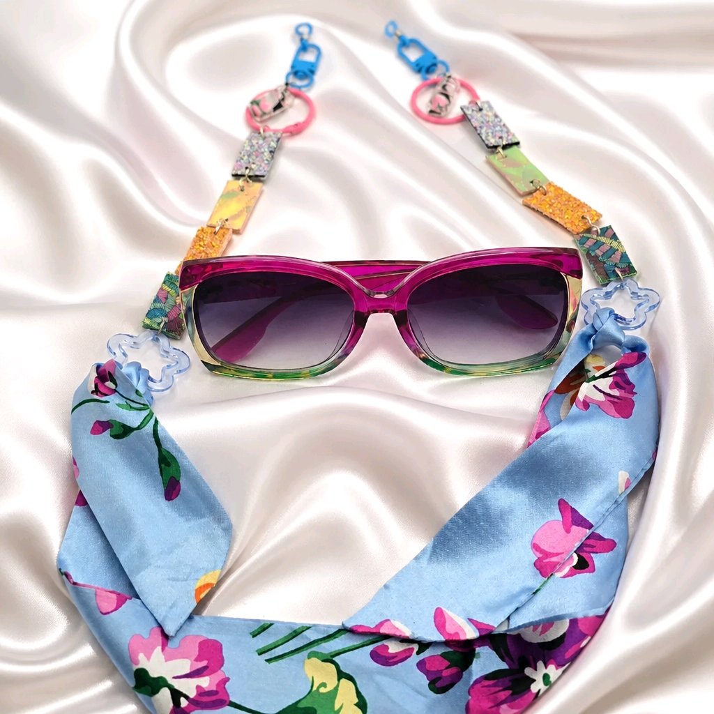 Ginger - Blue Scarf Eyewear Chain