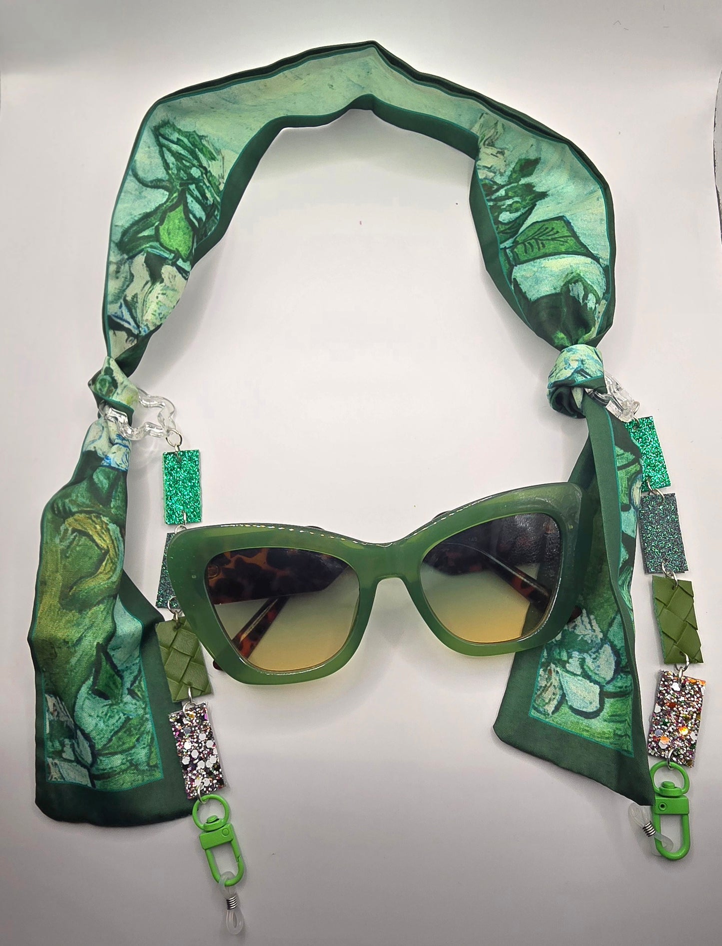 Tori - Green Scarf Eyewear Chain - Shop Moxxc
