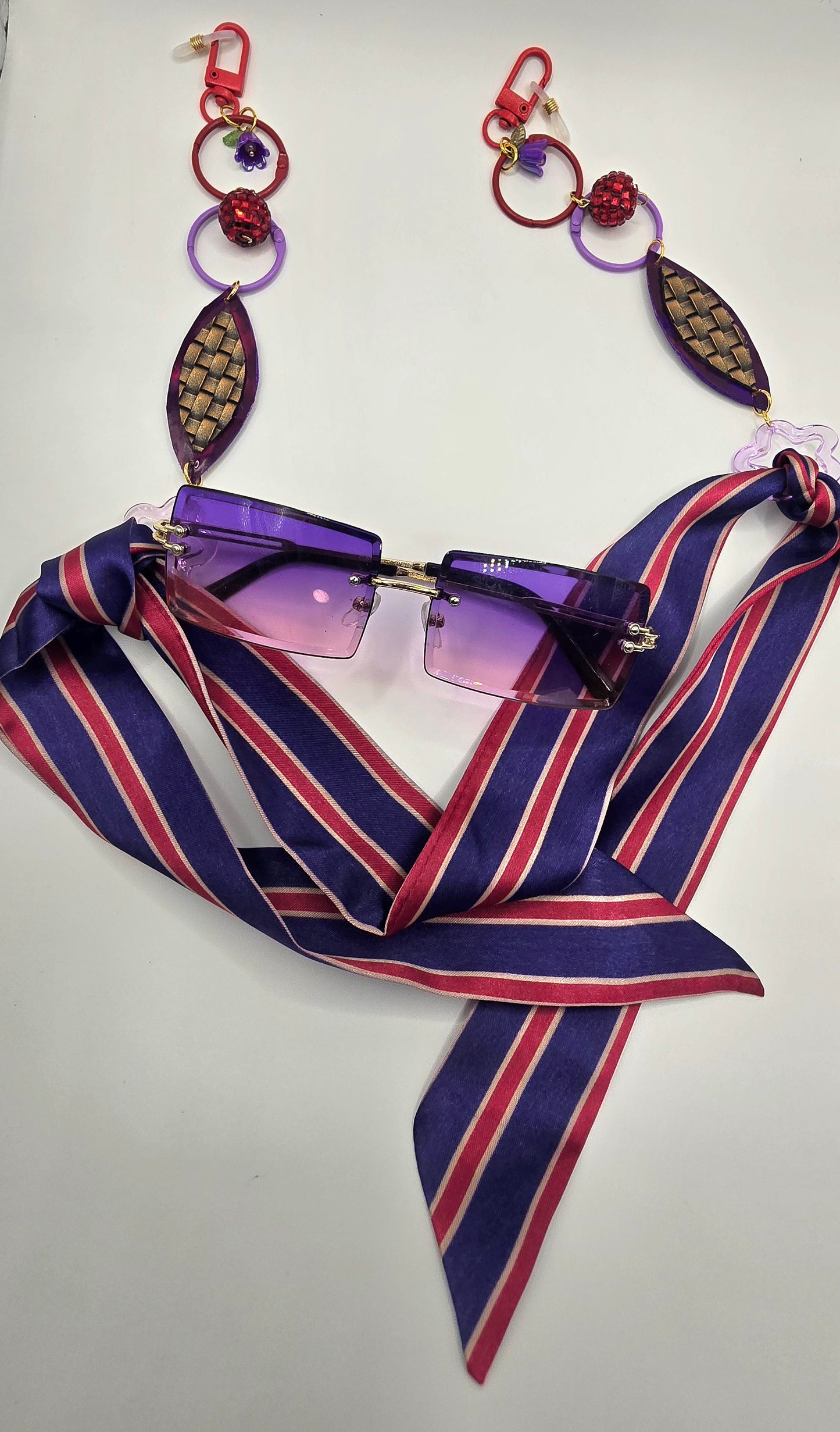 Samantha - Pinstripe Scarf Eyewear Chain - Shop Moxxc