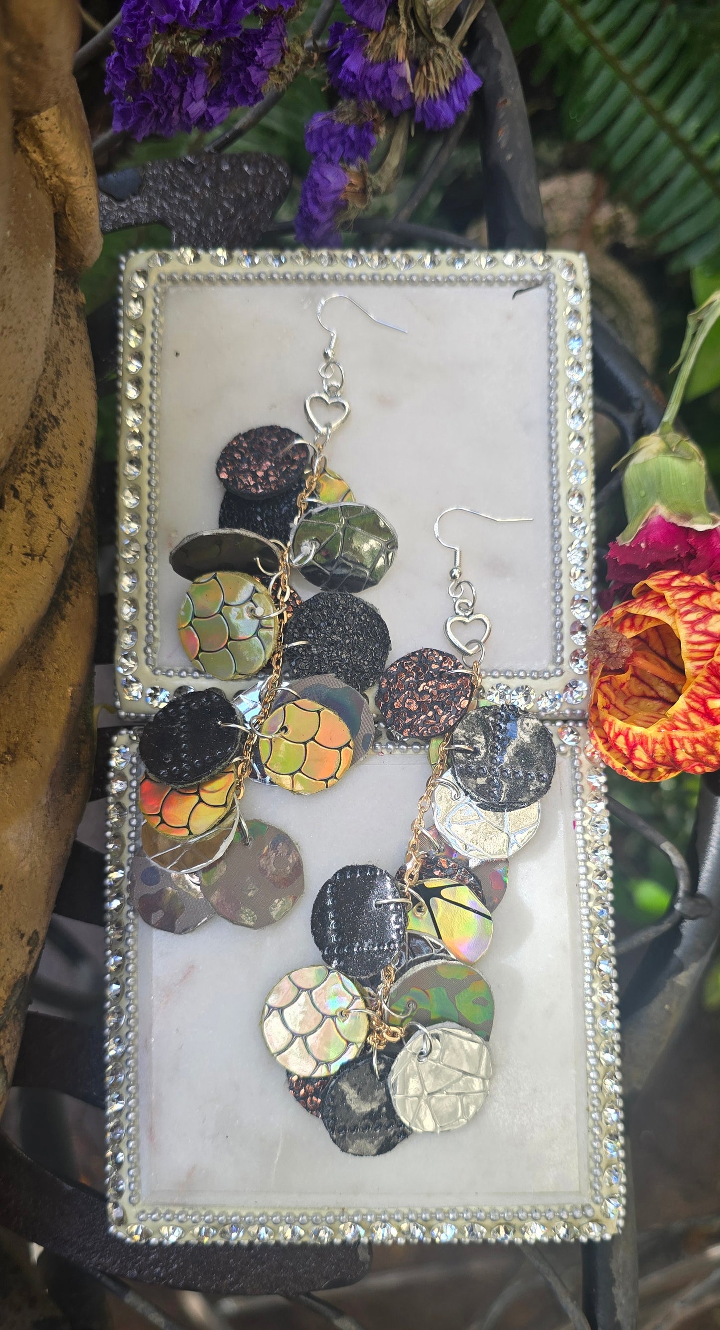 Susie - Neutral Round Dangle Earrings - Shop Moxxc