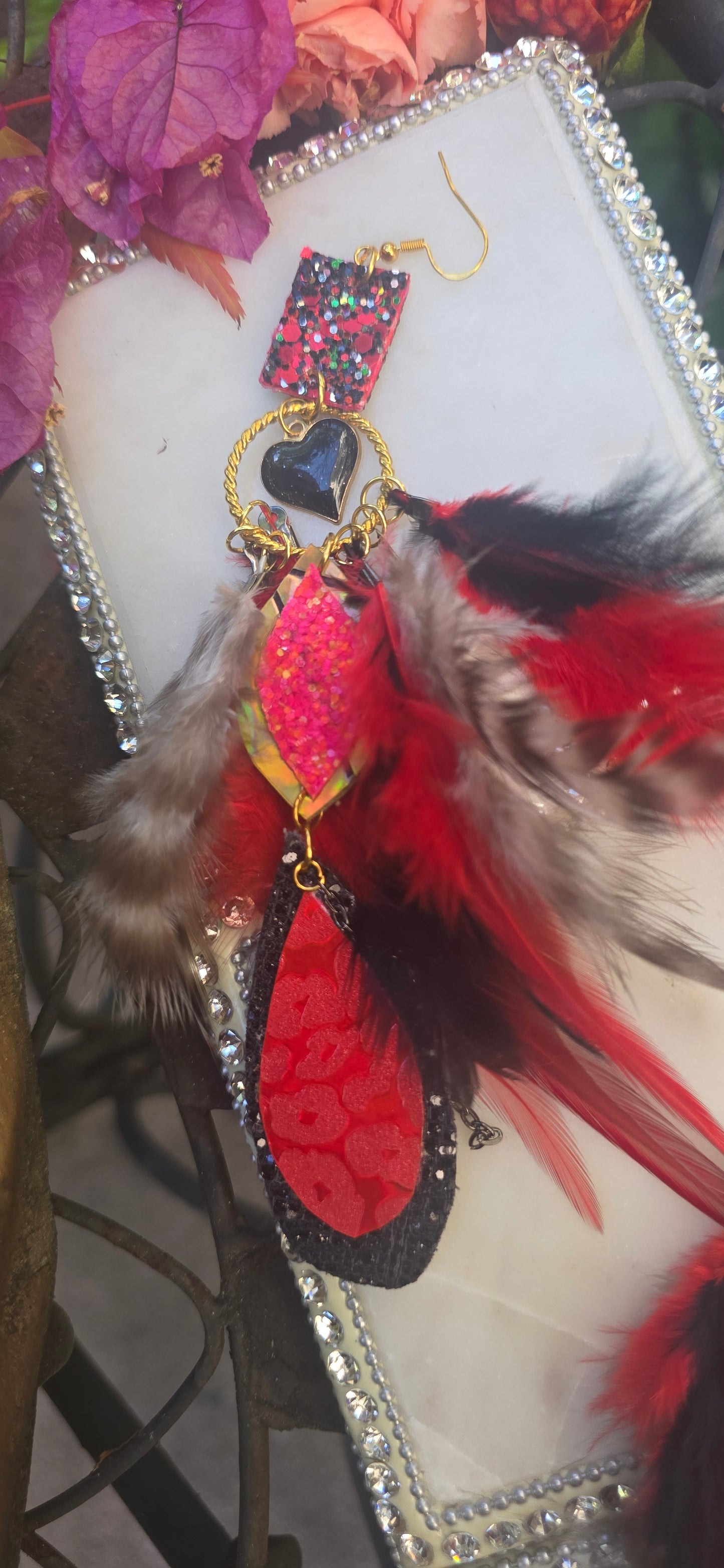 Feather - Shop Moxxc