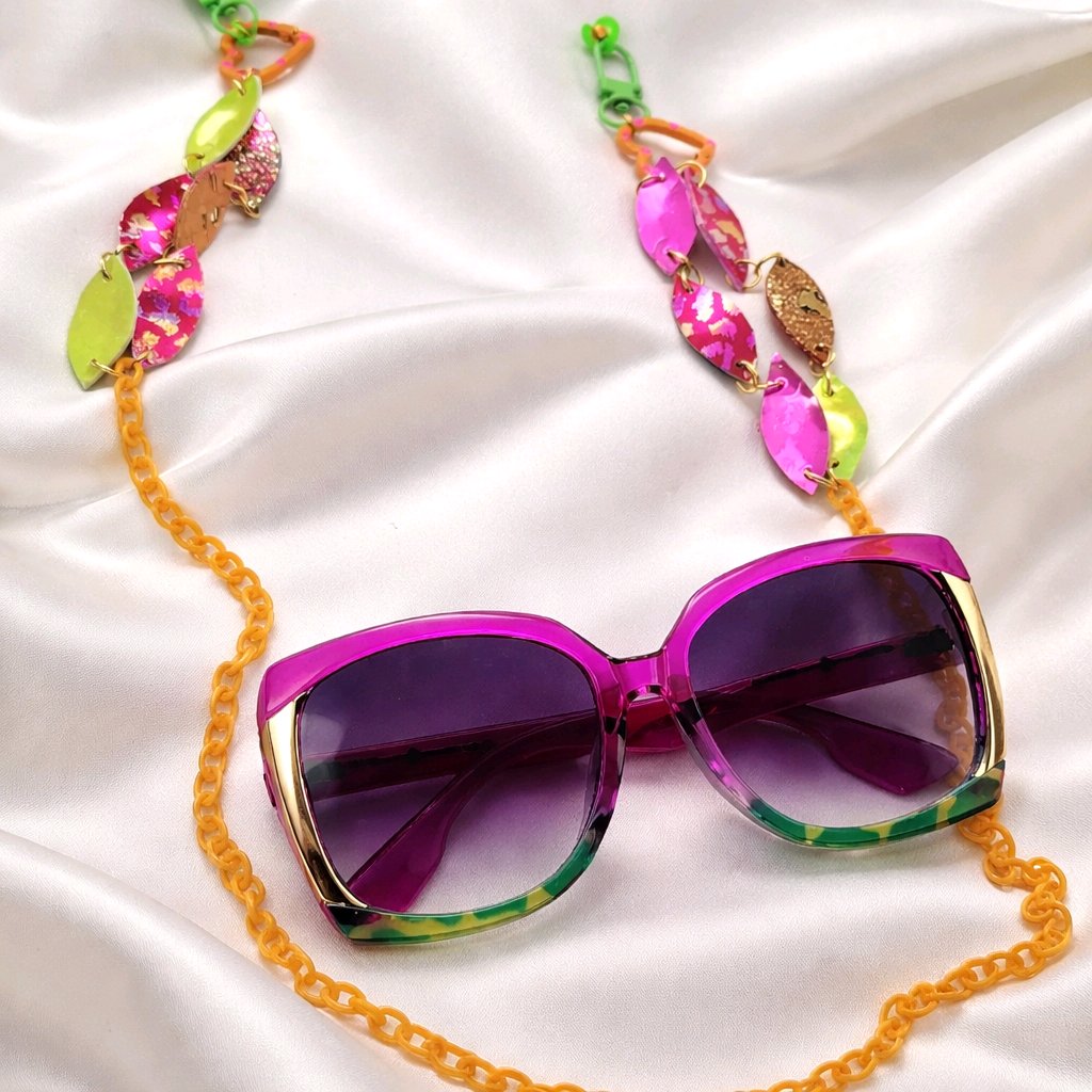 Risa - Multicolored Bright Eyewear Chain - Shop Moxxc