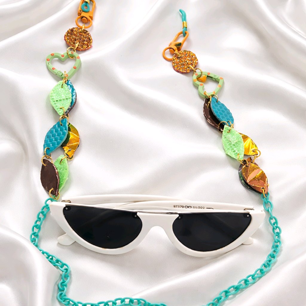 Candace - Orange Green Heart Eyewear Chain - Shop Moxxc