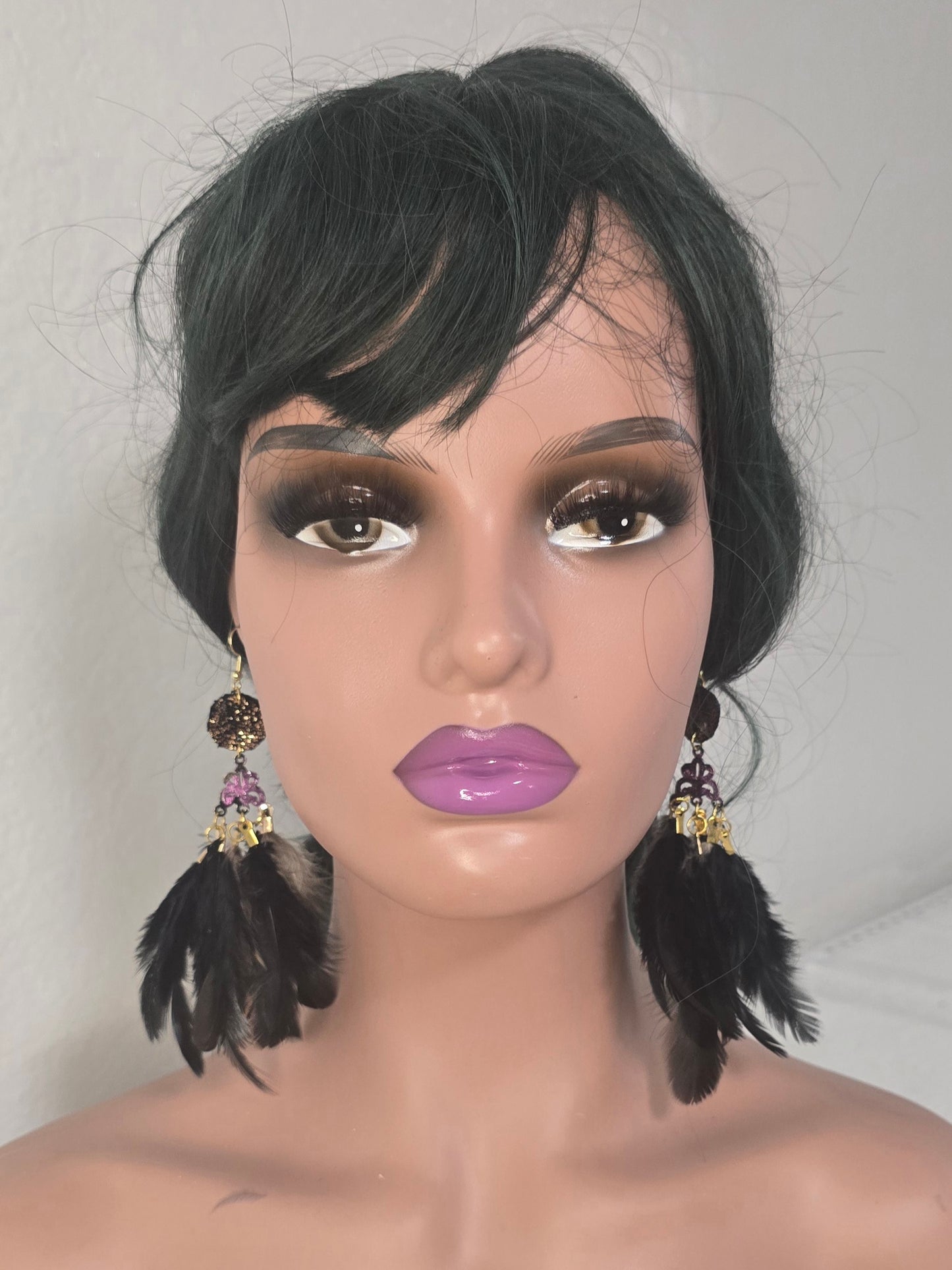 Debbie - Neutral Short Feather Earrings - Shop Moxxc