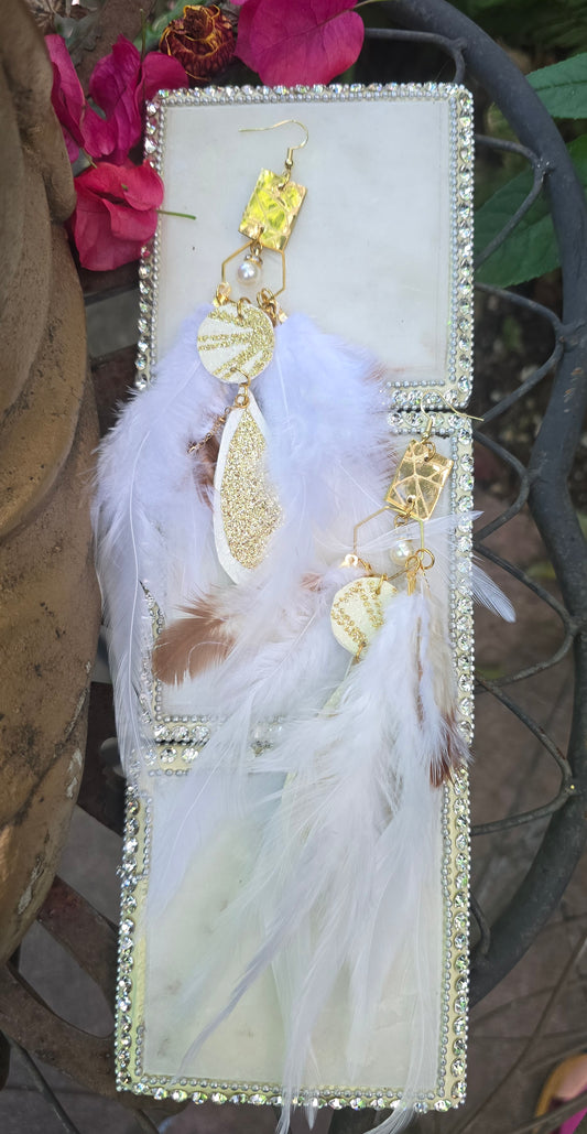 Alecia - White Feather Earrings