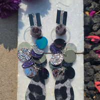 Sidney - Black Dangle Earrings