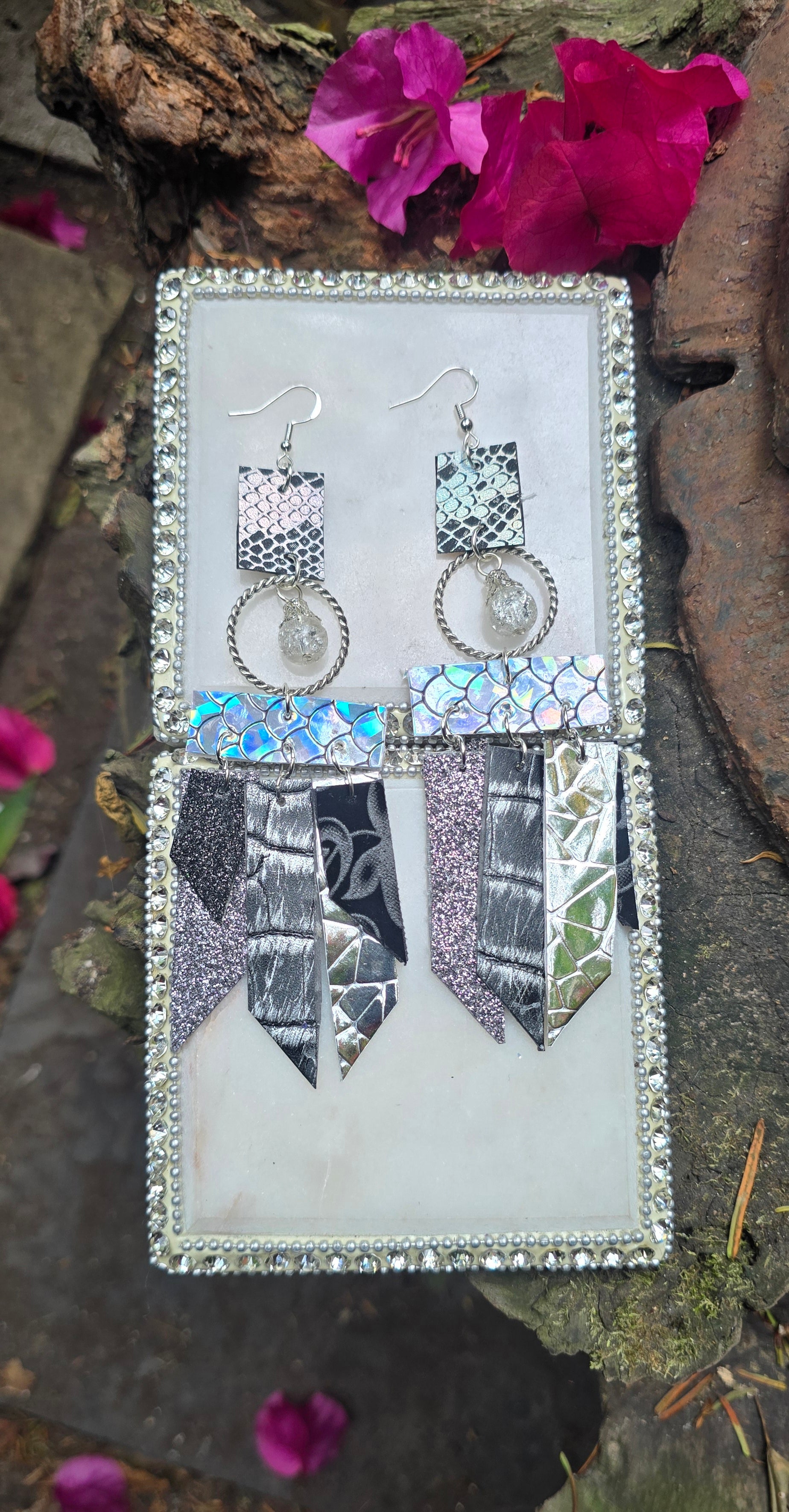 Kristin - Black Fringe Glittery Earrings